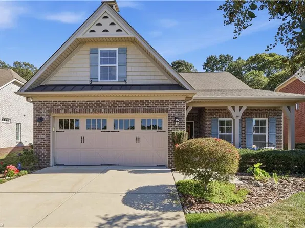 125 Rannoch Ct, Winston Salem, NC 27107