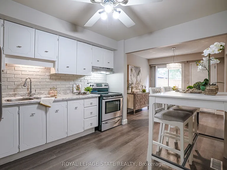 90 Saint Andrews Dr — Photo 4