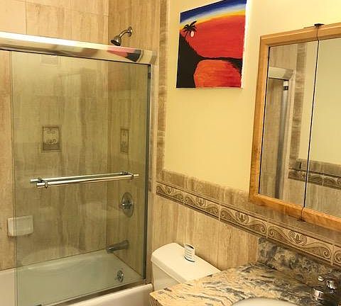 Down stair bathroom.