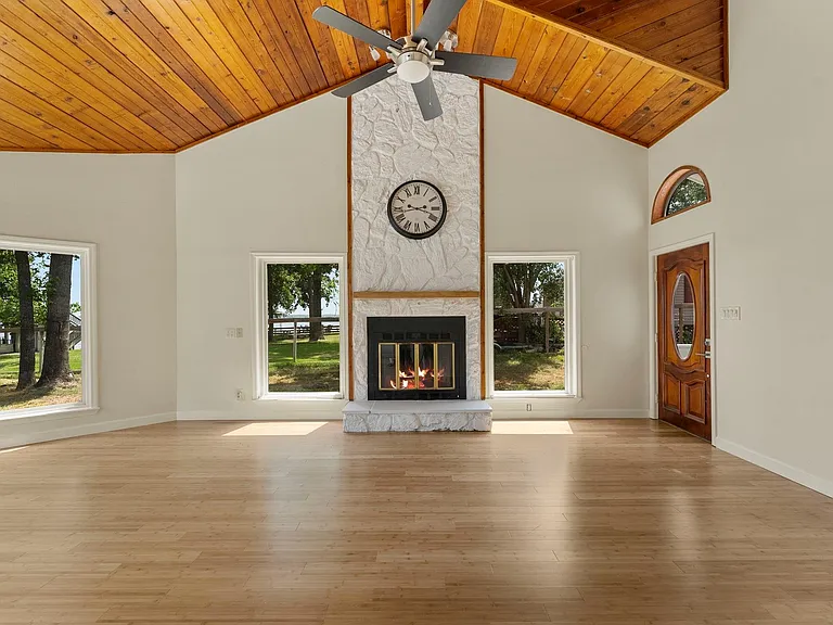 3920 Brookhaven Dr — Photo 6