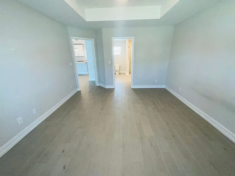 928 SW John Maccormack Ter — Photo 9