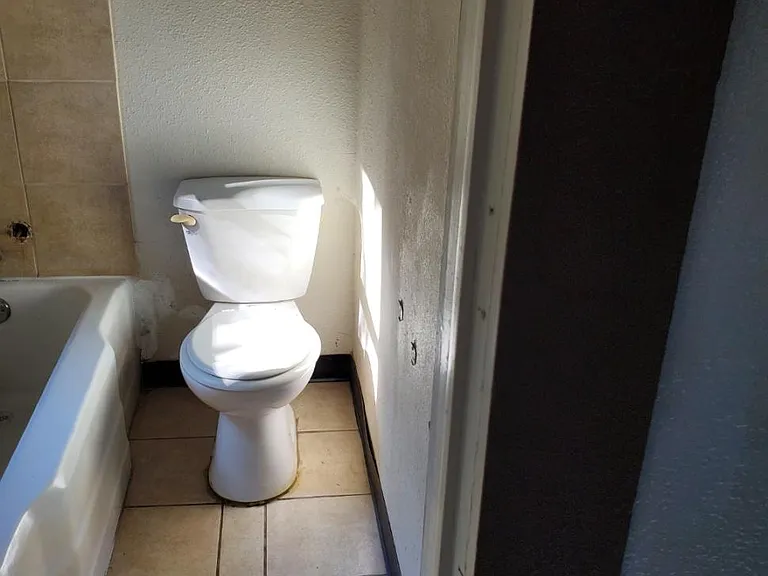 1516 N Atlanta Ct — Photo 3