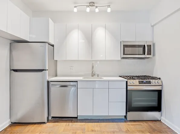 220 Pelham Road #1L, New Rochelle, NY 10805