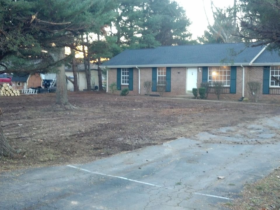 1st image of 211 Valley View Dr