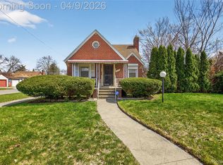 17420 Annchester Rd, Detroit, MI