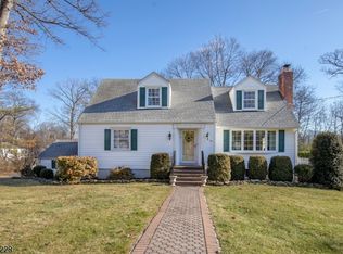 21 Peachtree Rd, Basking Ridge, NJ 07920