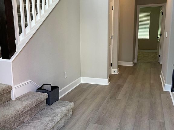 4th image of 16857 Colin Ct