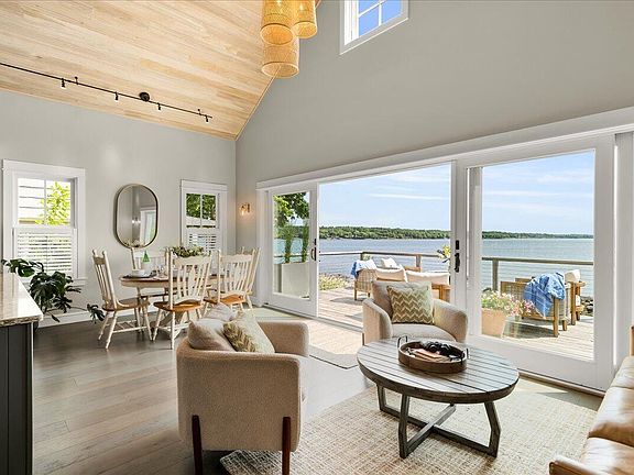 5th image of 48 Ocean Street