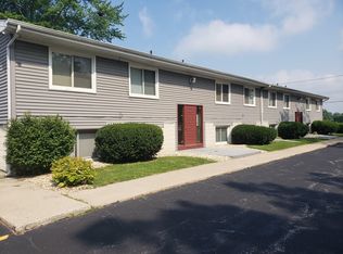 323 W Walnut St APT 4, Crown Point, IN 46307