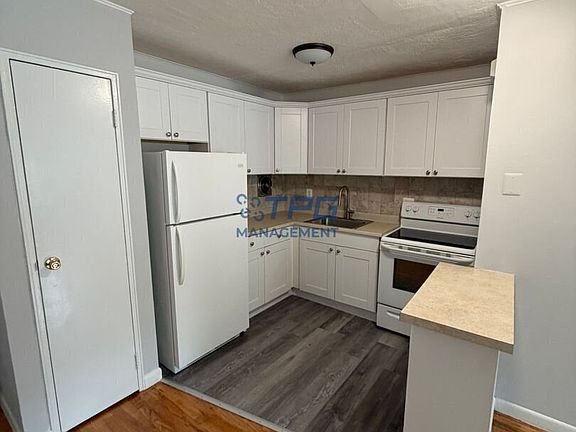 2nd image of 239 Spring St APT A5