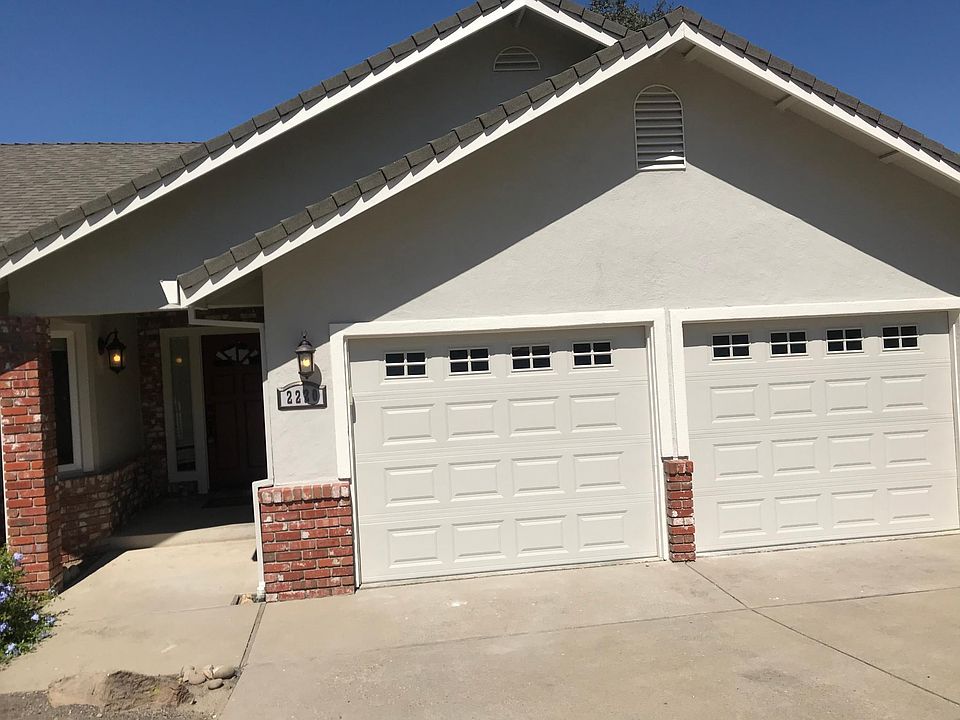 1st image of 2220 Eagle Dr