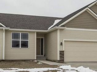1700 SE Waters Edge Dr, Waukee, IA 50263