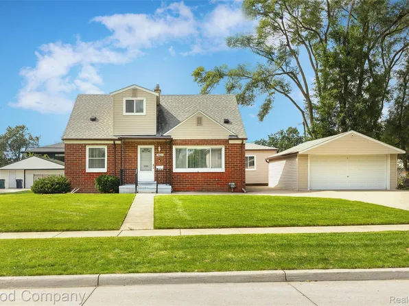 4105 Durham Rd, Royal Oak, MI 48073