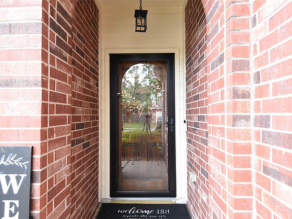 2nd image of 24039 Clipper Hill Ln