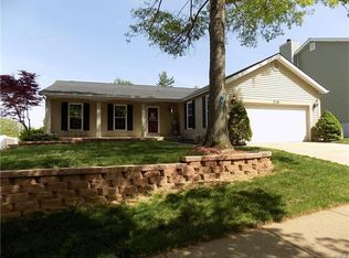 518 Oak Bridge Dr, Ballwin, MO 63021