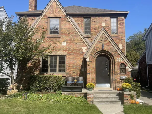 320 Moran Rd, Grosse Pointe Farms, MI 48236