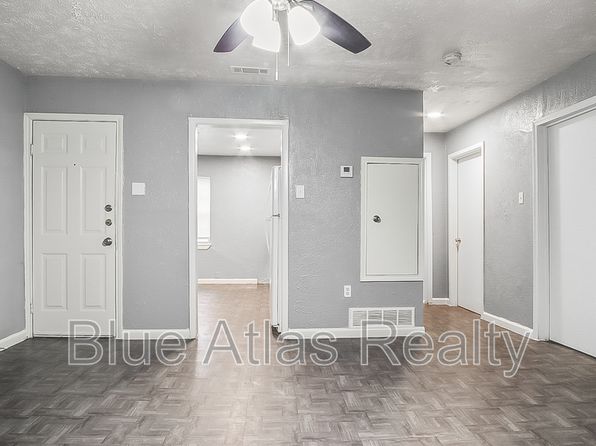 2215 Riverview Dr #D