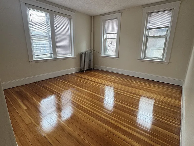 15 Barrows St #3 — Photo 10