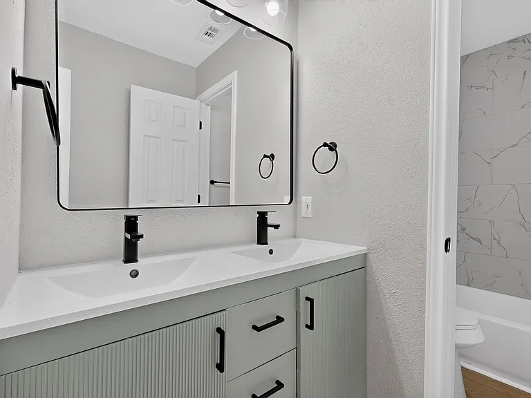 620 Stoneybrook Dr — Photo 20