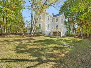 4 Church St, High Bridge, NJ 08829