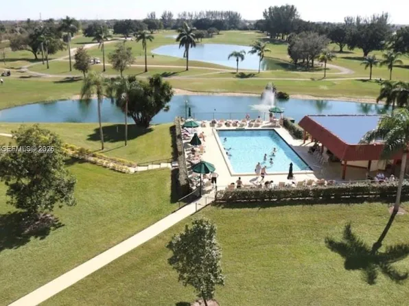8900 Washington Blvd APT 103B, Pembroke Pines, FL 33025
