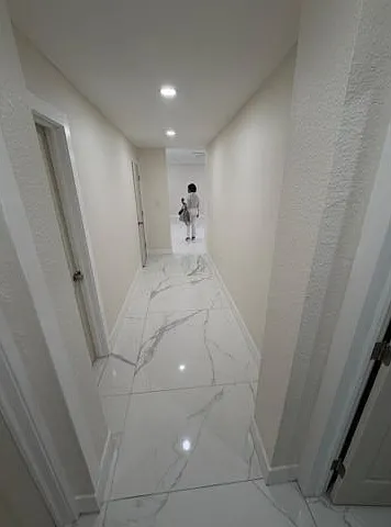 6410 NW Miami Ct — Photo 8