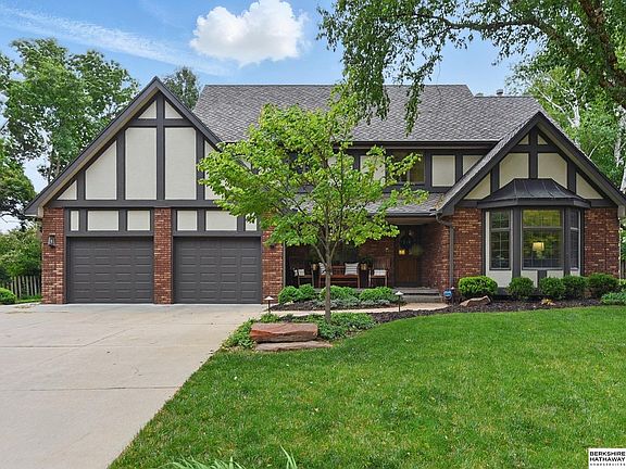 3rd image of 16111 Ontario Cir