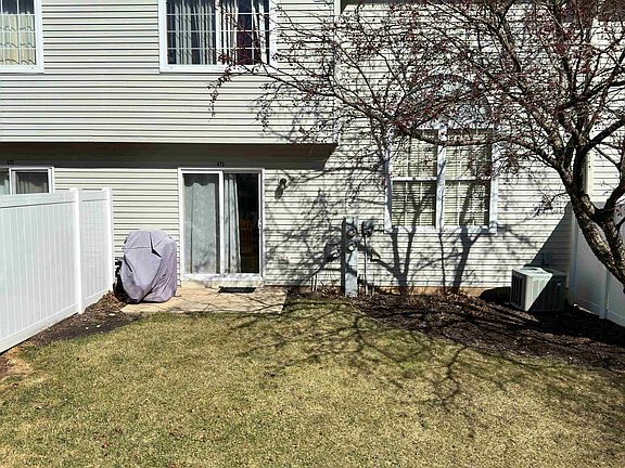 2nd image of 47D Rolling Oaks Rd