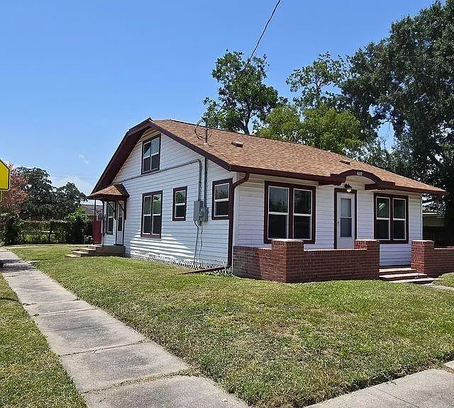 417 E Jack St — Photo 3