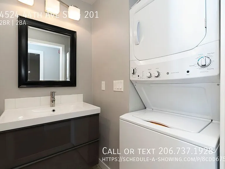 4524 44th Ave SW #201 — Photo 27