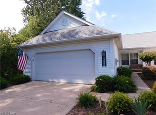 33988 Morning Glory Ln, North Ridgeville, OH 44039