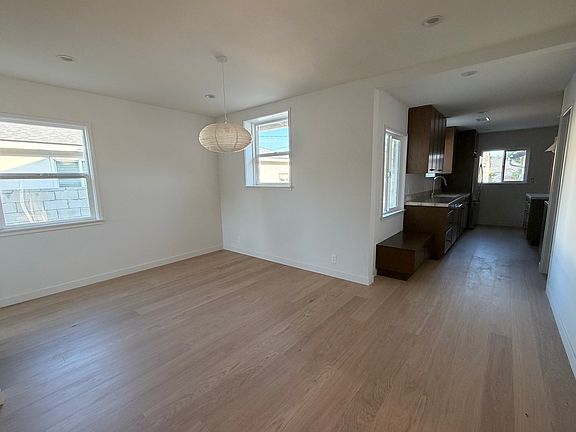 5th image of 9932 Duffy St