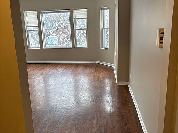 5th image of 8022 S Marshfield Ave