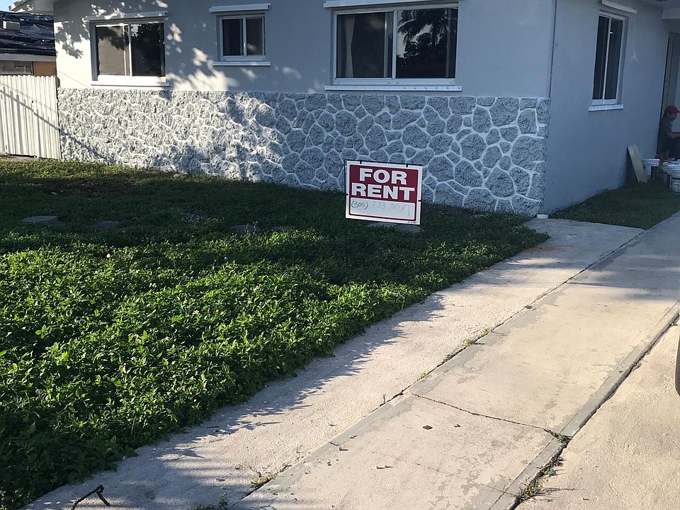 1st image of 1353 NE 145th St
