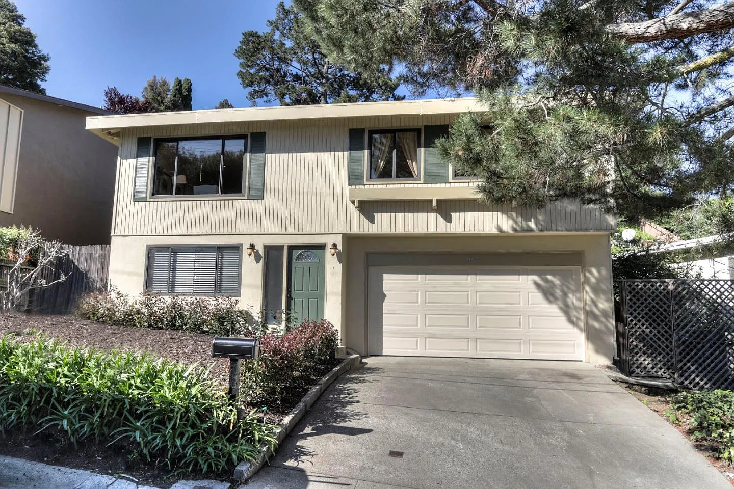 1622 King St photo 1