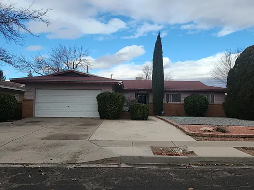 8509 Bellehaven Pl NE Photo 1