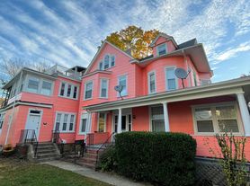 700 Gladstone Ave, Baltimore, MD