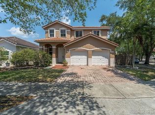 13817 SW 39th Ter, Miami, FL 33175