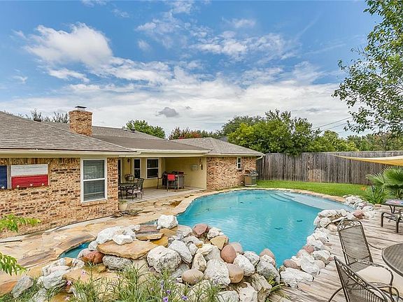 4th image of 5720 Guadalajara Dr