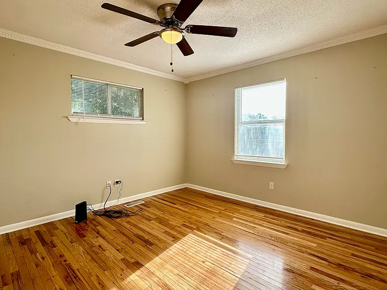 2900 14th Ave — Photo 11