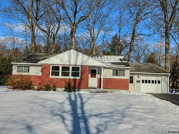 2nd image of 41 Saratoga Dr