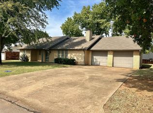 1027 W Windsor Way, Purcell, OK 73080