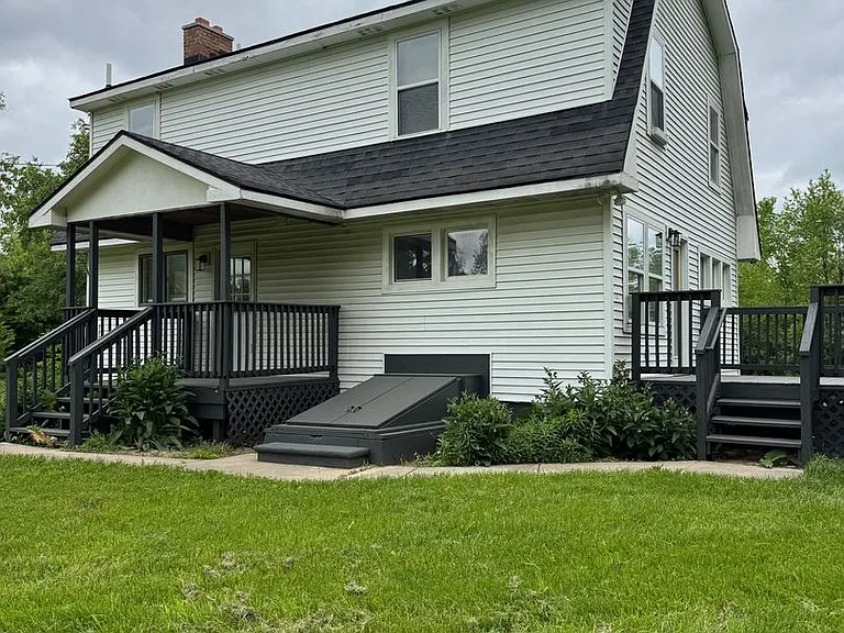 2325 Johnstown — Photo 35