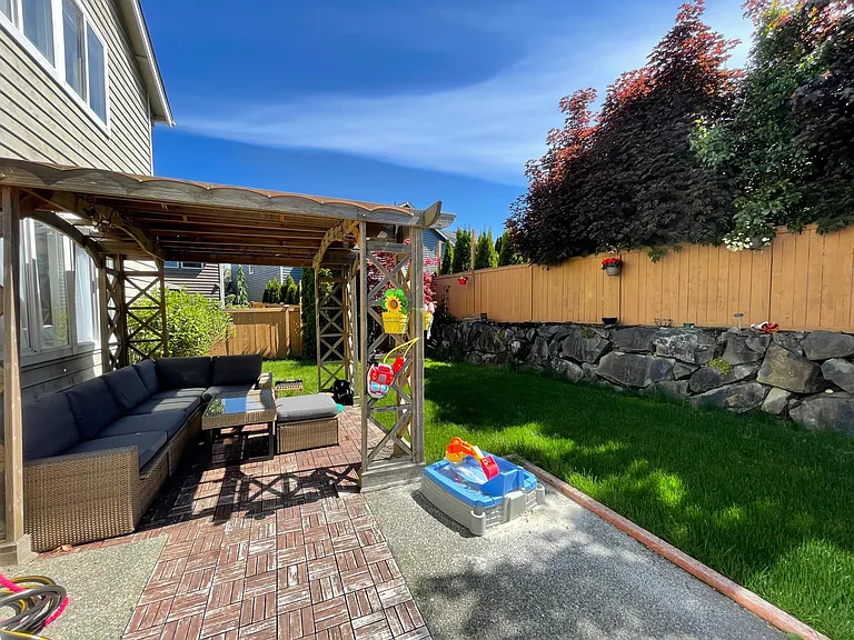 7220 Silent Creek Ave SE — Photo 20