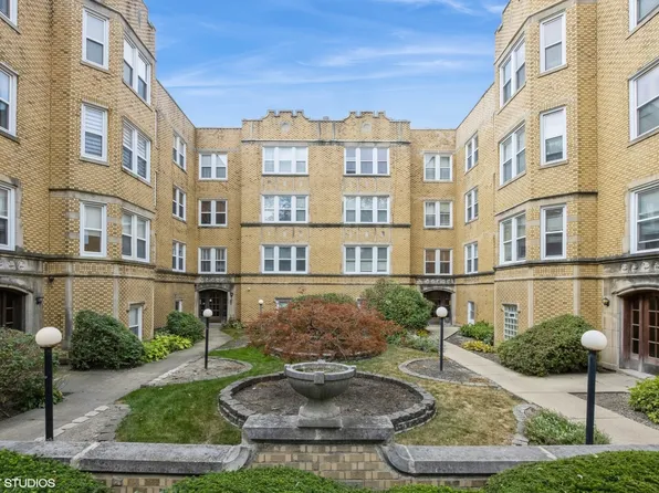 6318 N Richmond St APT 1B, Chicago, IL 60659