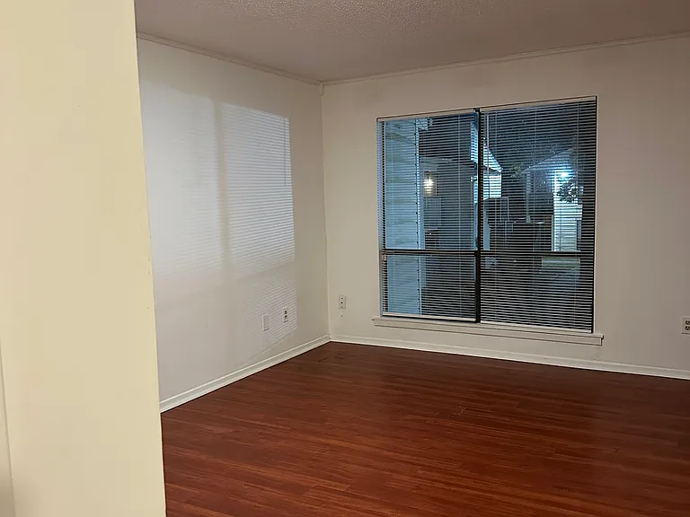 5653 Encino Cv #2 — Photo 10