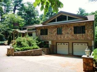 269 Lakeview St, Sharon, MA 02067