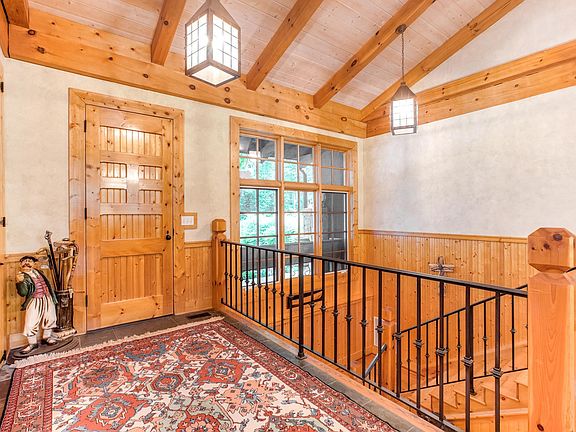 2nd image of 1087 Founders Ln