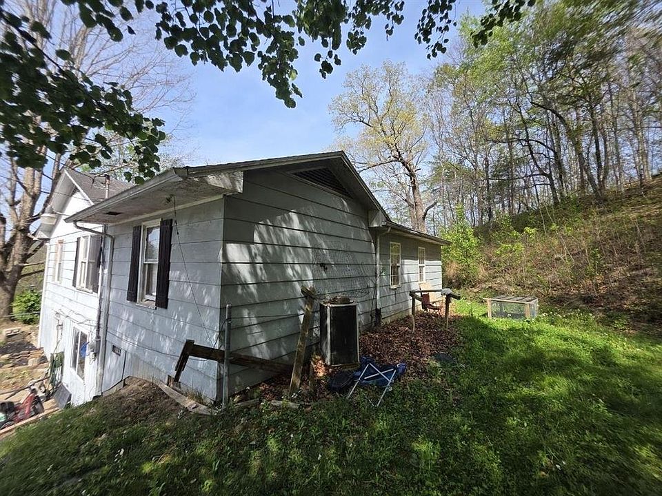 1st image of 940 Old Corbin Pike Rd