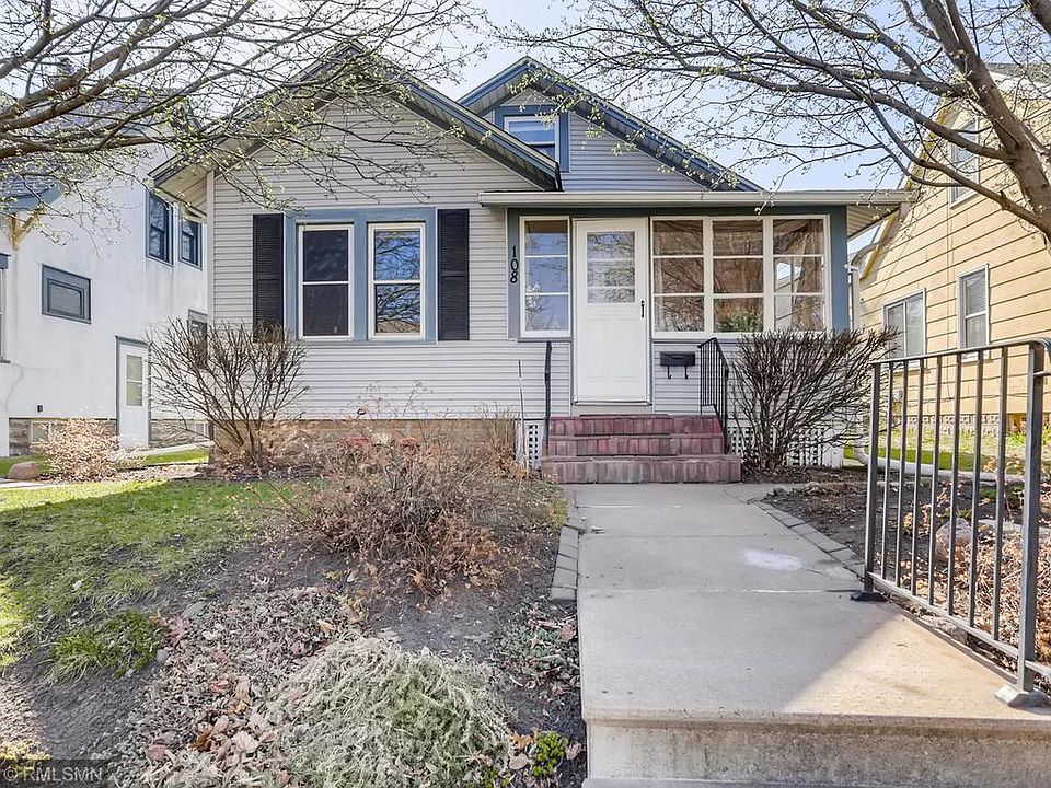 1st image of 108 10th Ave S